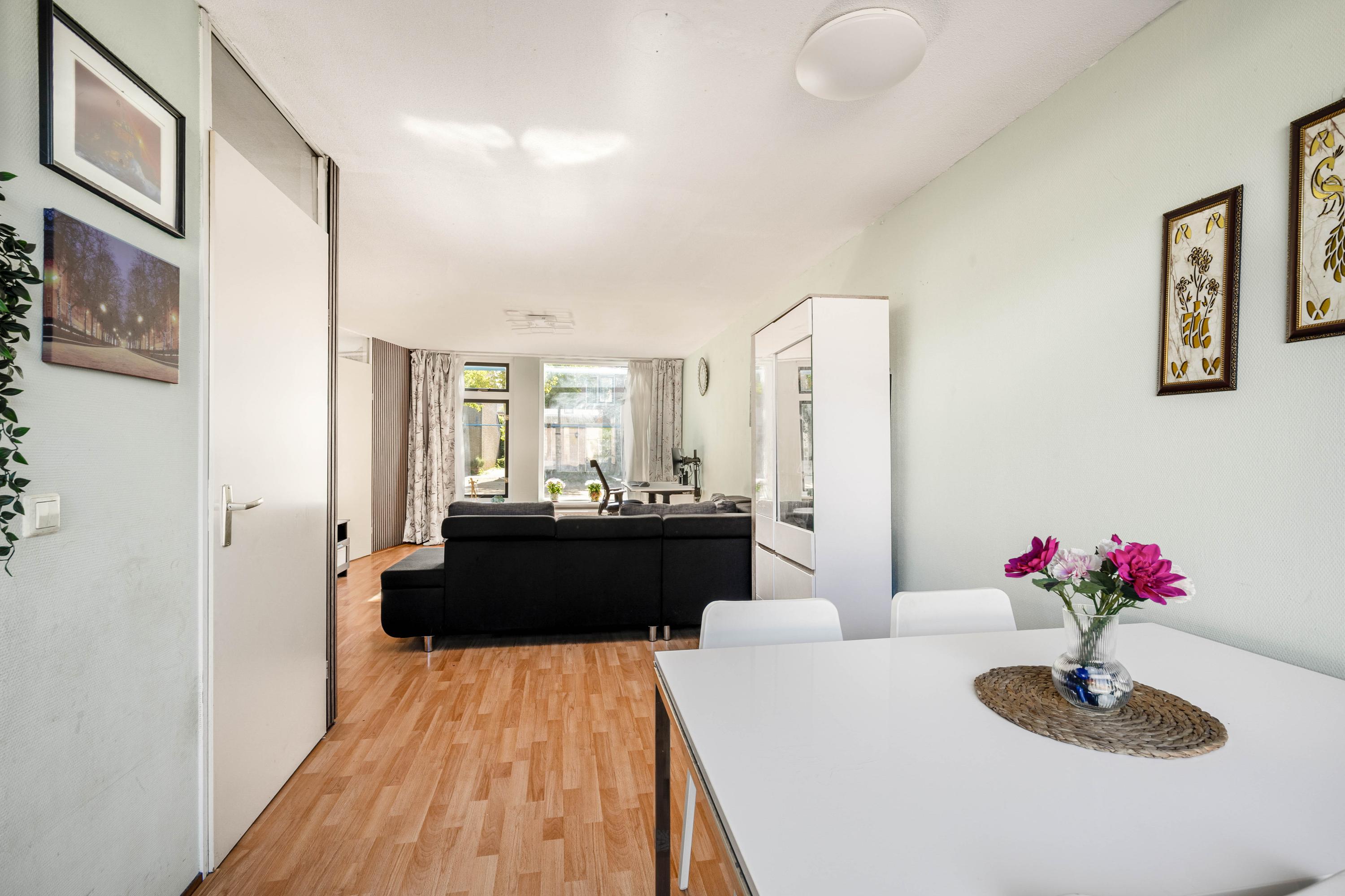 Anna Reynvaanhof 13 , 2135 PX Hoofddorp 14